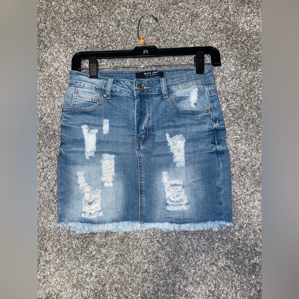 DENIM SKIRT WITH RIPS NEVER WORN